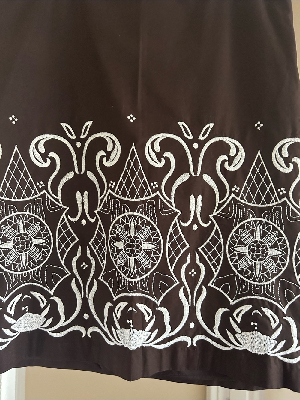 LOFT Embroidered Brown and White Size 10 Midi Skirt - Picture 2 of 5